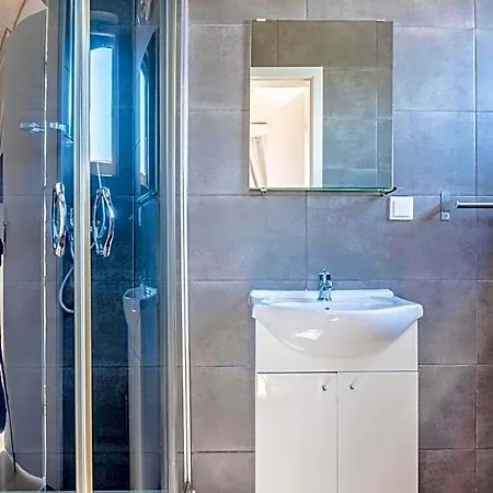 Cichy - Podgrzewany Basen, Sauna I Jacuzzi W Cenie Pobytu Hotel Karwia